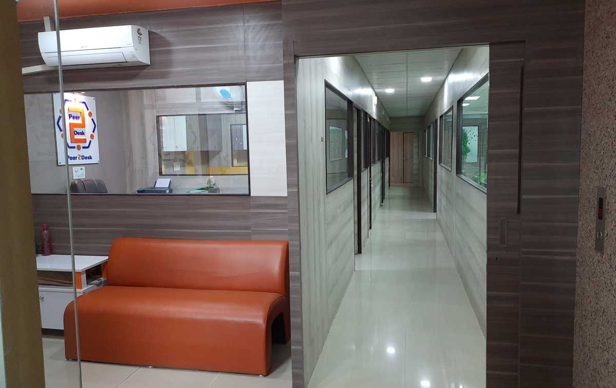Peer 2 Desk